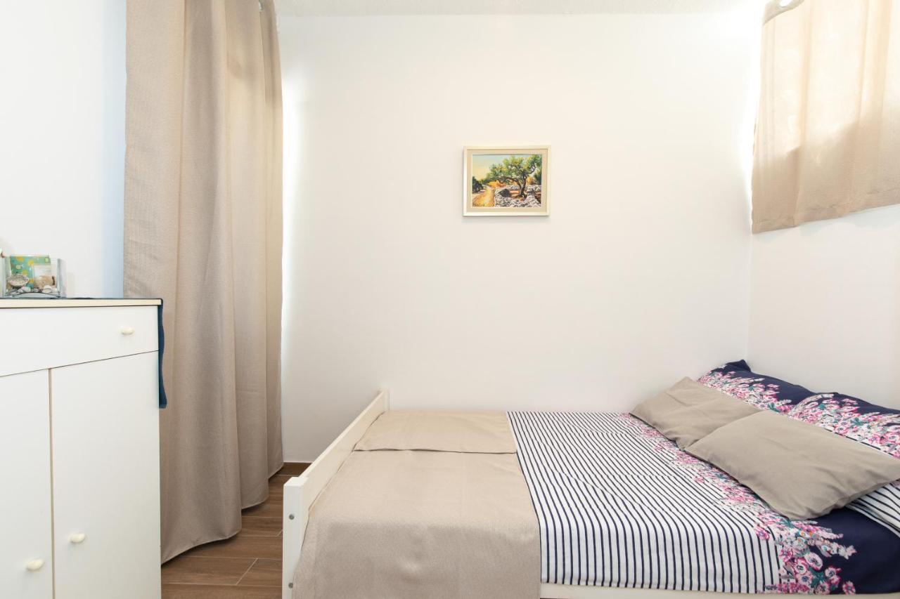 Apartment Bozena Krk Krk Town Exterior photo