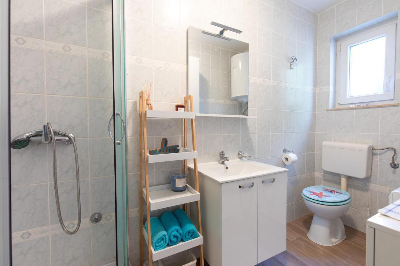 Apartment Bozena Krk Krk Town Exterior photo