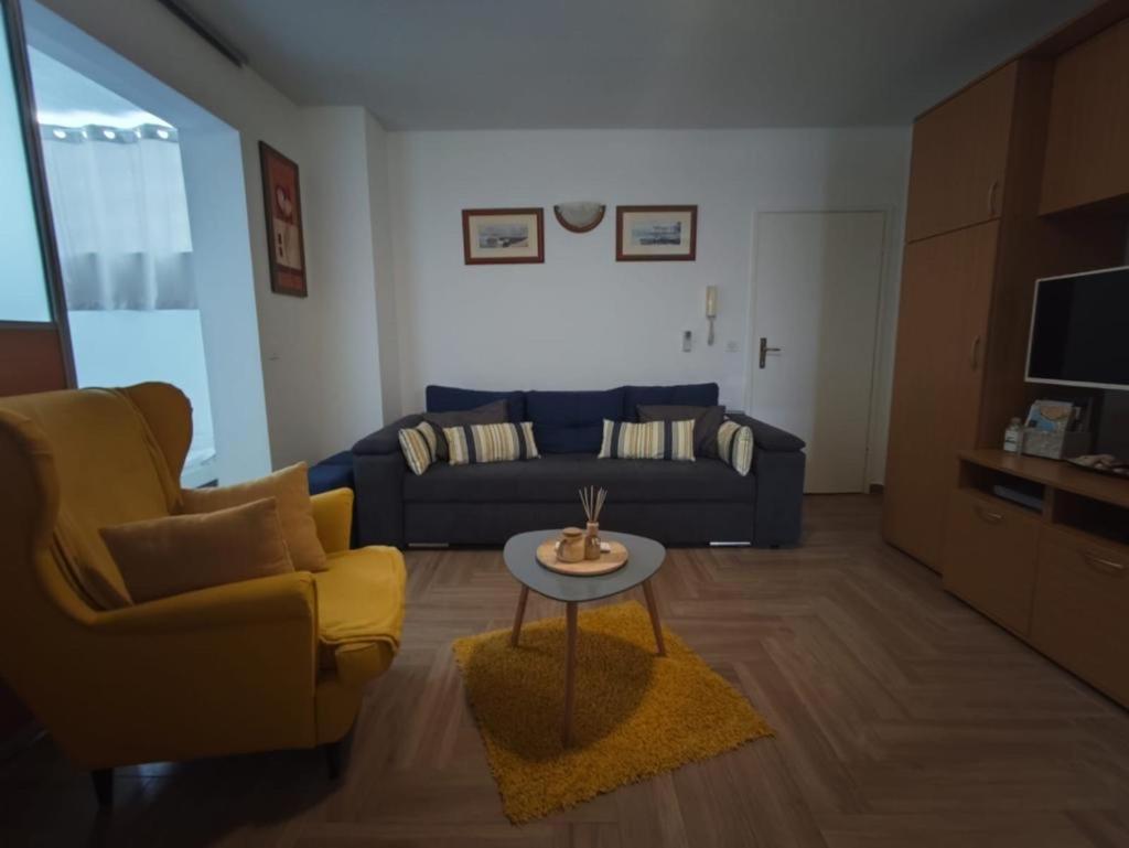 Apartment Bozena Krk Krk Town Exterior photo